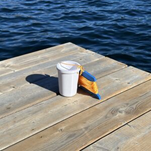Sample throw bucket
